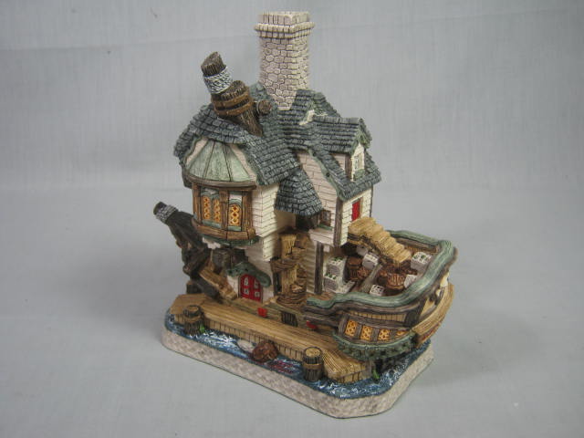 David Winter Cottages Jolly Roger Tavern with Dock Accessory COA Original Box NR 1