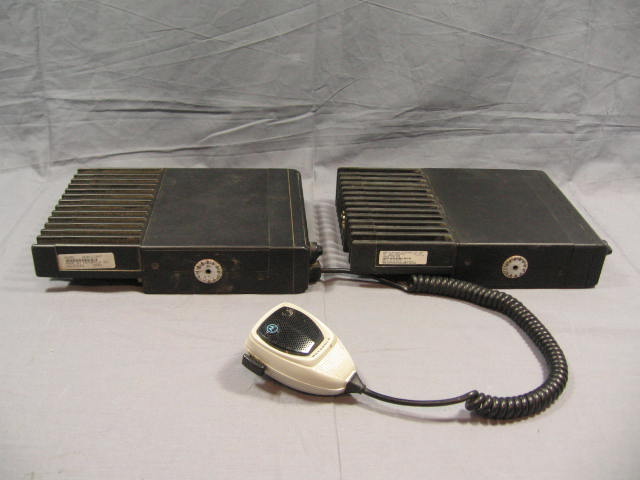 2 Motorola MaxTrac 2-Channel Radios 42-50 MHz + Mic NR! 6