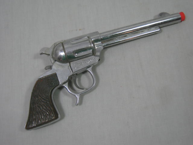 2 Vtg Roy Rogers Diecast Schmidt Toy Cap Gun Pistols Holster Belt Buckle Bullets 1