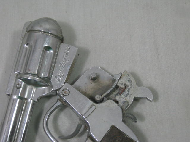 2 Vtg Roy Rogers Diecast Schmidt Toy Cap Gun Pistols Holster Belt Buckle Bullets 3